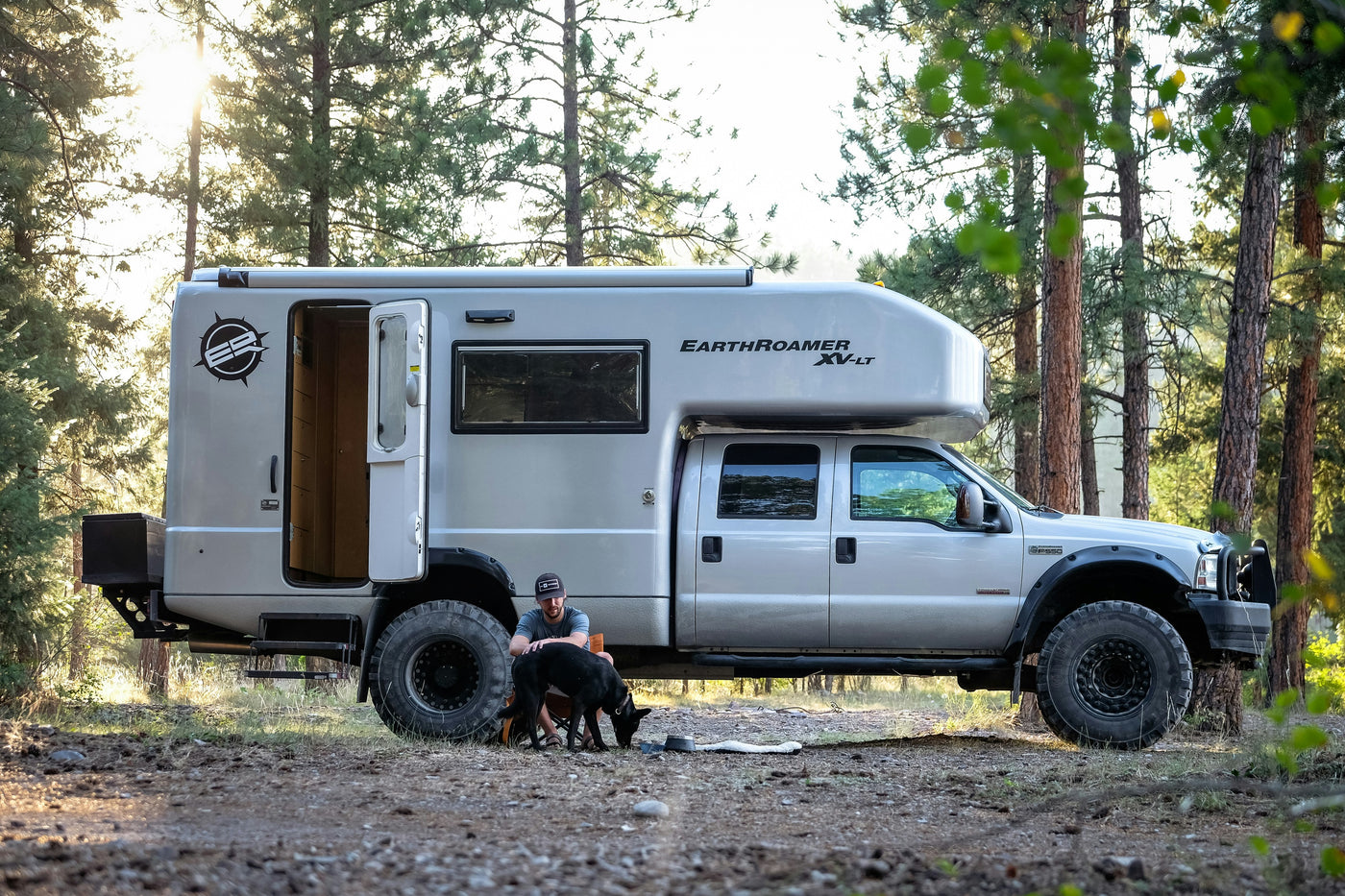 Essential Tips for RV Living with Dogs: Making Life on the Road Comfortable for Your Furry Friends